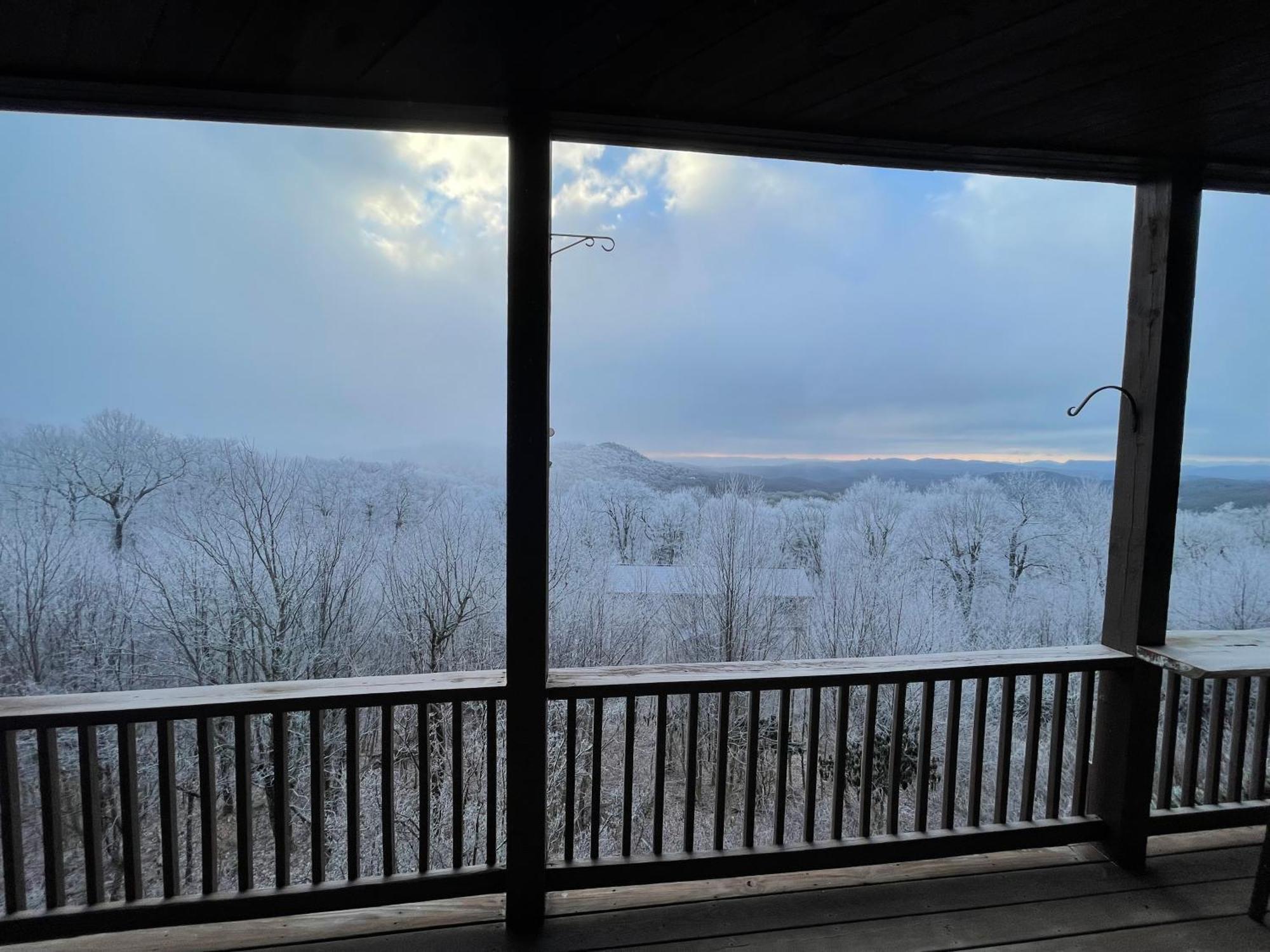 Bucket List Views Sugar Mountain Private Condo - 2Bed, 2Bath, Sleeps 6, Panoramic Views Of Mountains From Large Deck, Short Drive To Shopping, Restaurants, Cafes & Banner Elk Town Exterior photo